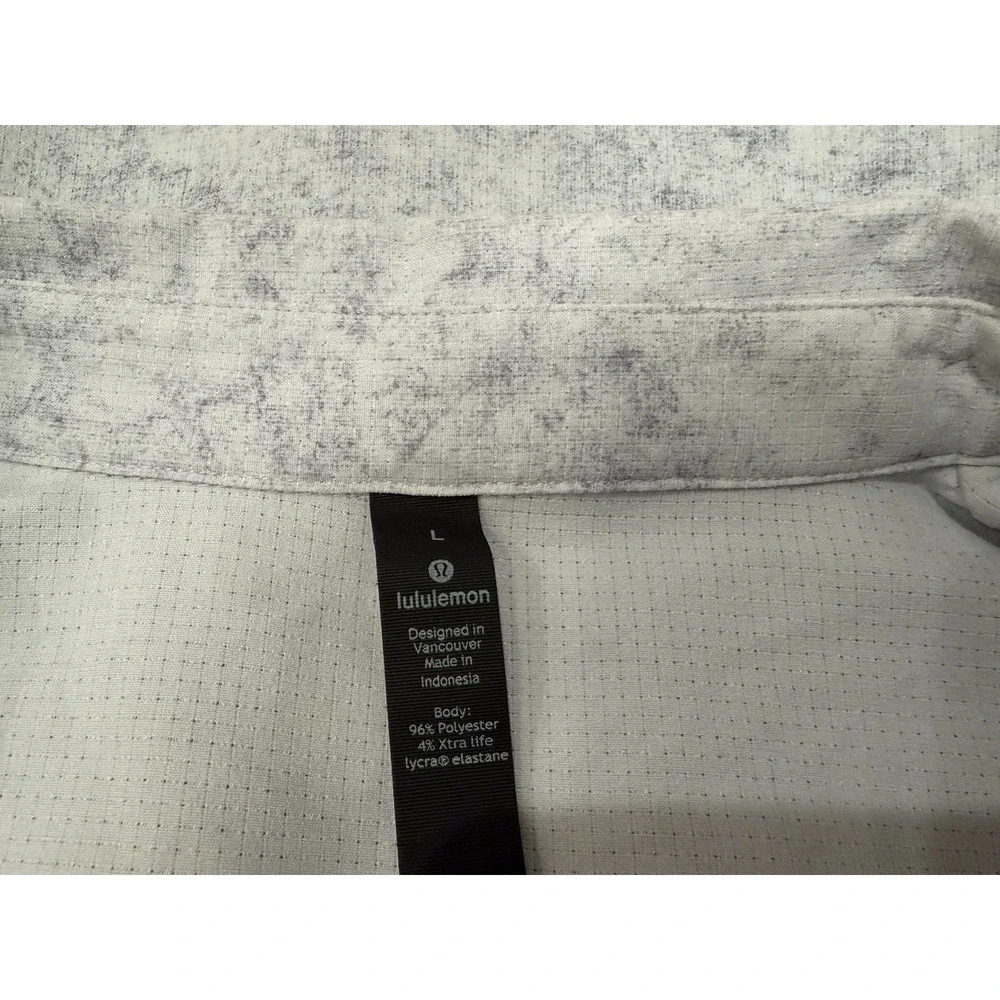 Men's LULULEMON Long Sleeve Airing Easy Button-down Shirt Gray marble-style L